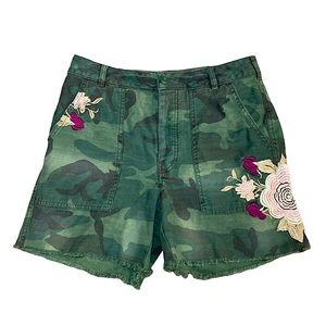 Free People camo floral high rise shorts